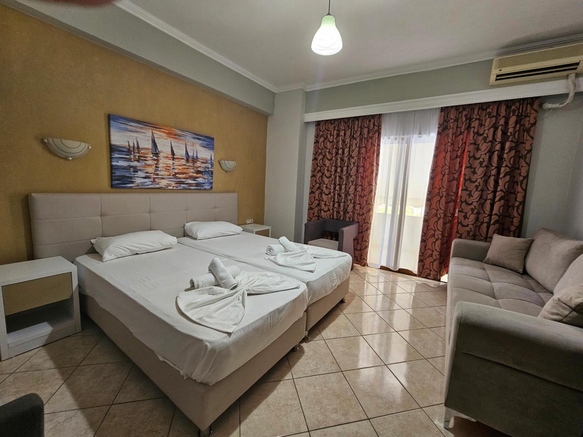 Pini 3* Sarande