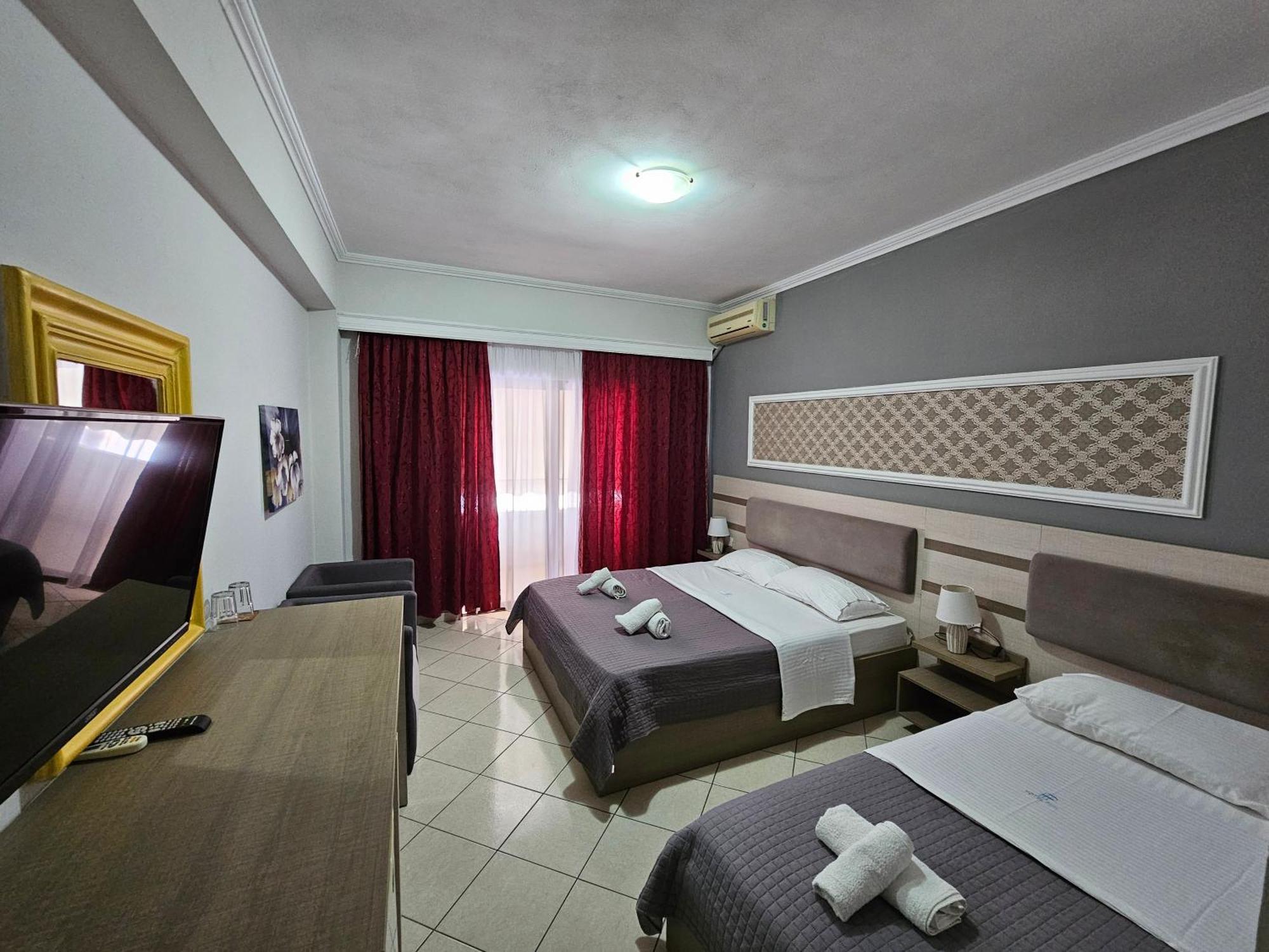 Hotel Pini Sarandë